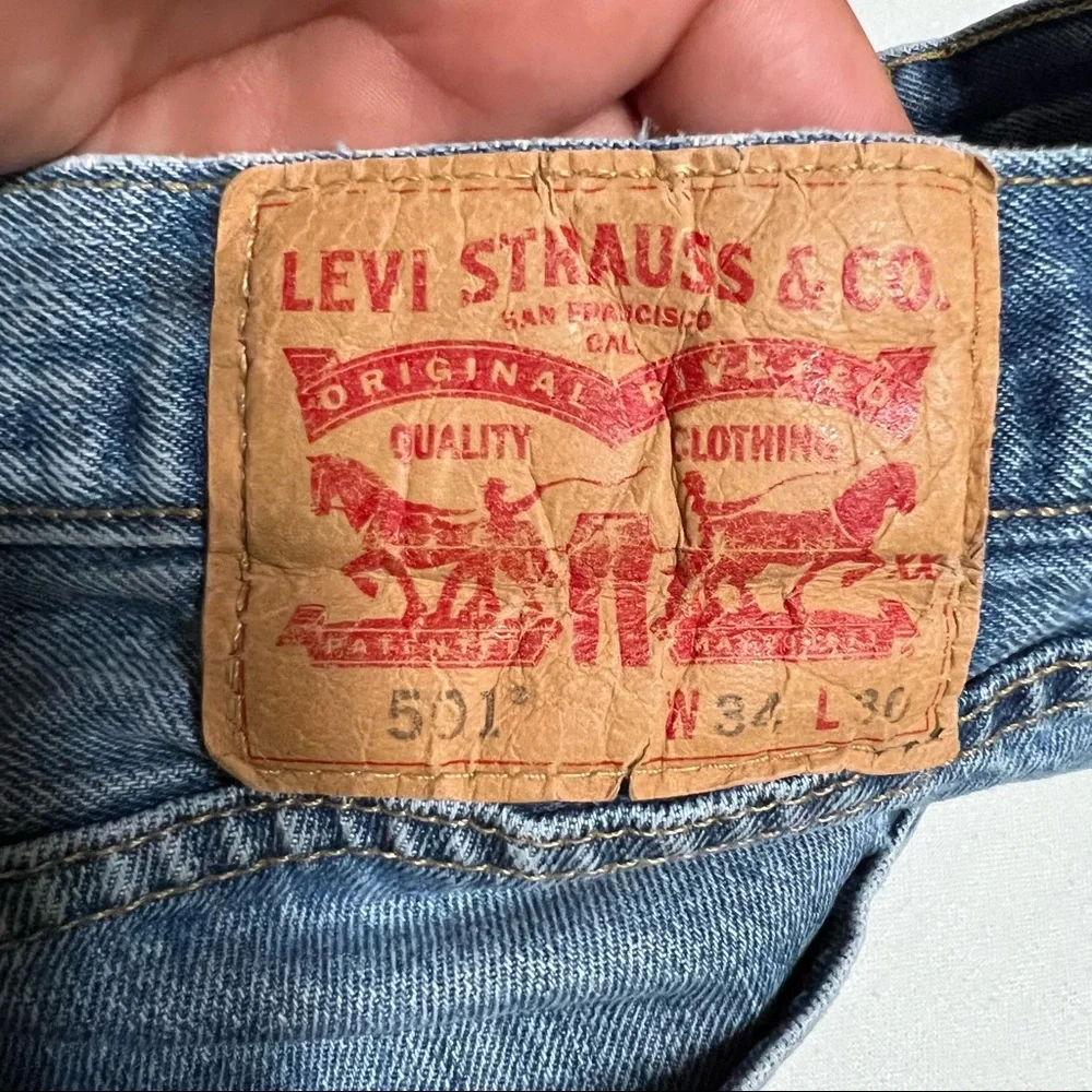 Levi's 501 Original Fit  Jeans Medium‎ Wash Button Fly